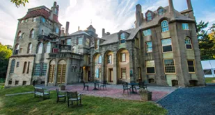 picture of Fonthill Castle